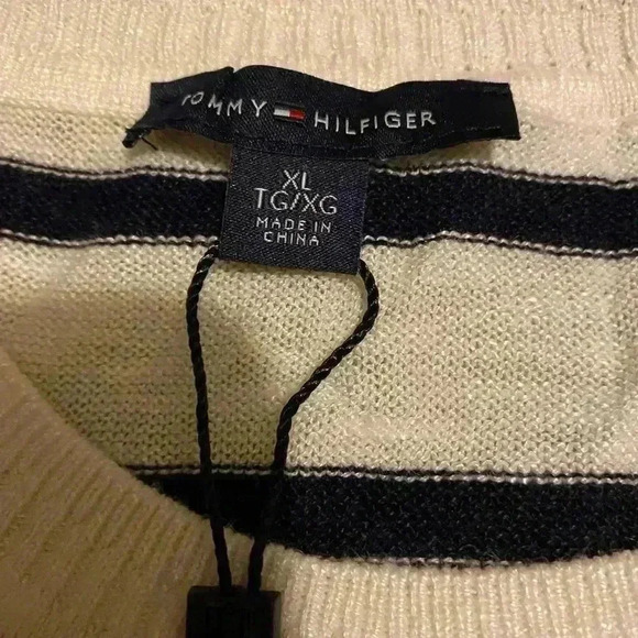 Tommy Hilfiger‎ - Picture 2 of 3